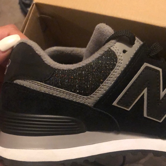 NEW BALANCE shoes  worn ONCE - Picture 4 of 5